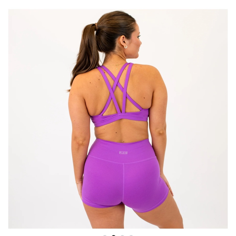 Fleo Heather Neon Purple 3 piece set: sports bra, shorts, racerback top, size M - Picture 2 of 5